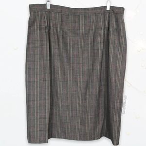 Vintage Joan Leslie Houndstooth Tartan Black, White, Red Dark Academia Skirt